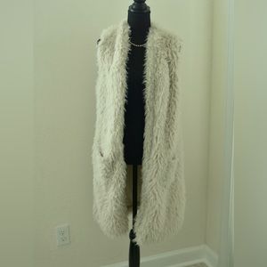 ASHLEY 26 International Faux Fur Long Vest